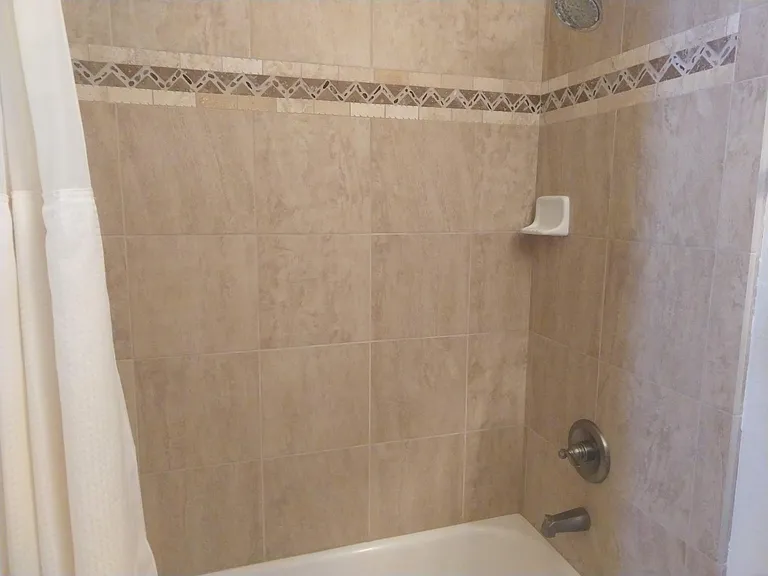 1706 E Arroyo Seco — Photo 7