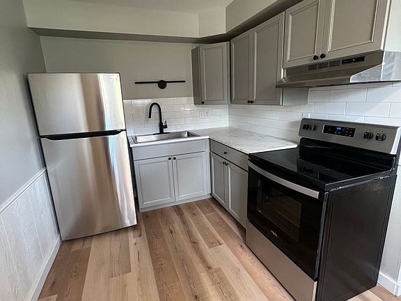 3rd image of 3374 Heatherton Dr APT 2