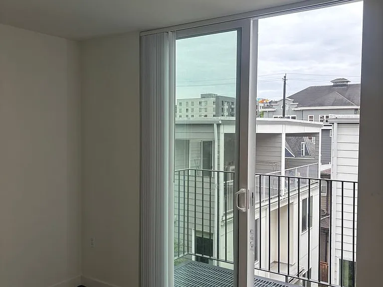 Brooklyn Apartments — Photo 23