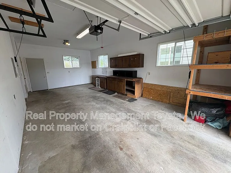 8252 Cowichan Rd — Photo 23