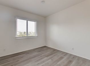 7325 W Manchester Ave APT 4, Los Angeles, CA 90045