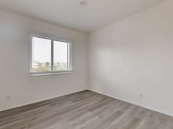 7325 W Manchester Ave APT 4, Los Angeles, CA 90045