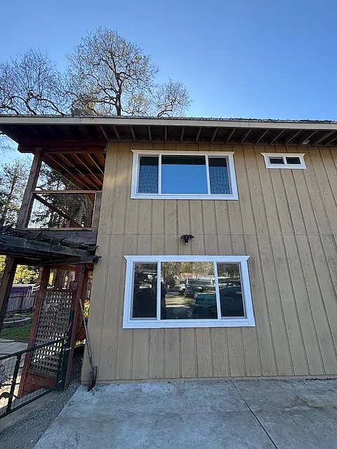 Building Photo - 8055 Hermosa Ave