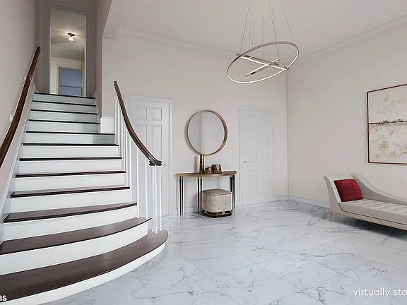 2nd image of 10 Gracie Sq #10A