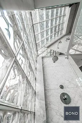 Rented by Bond New York | media 47