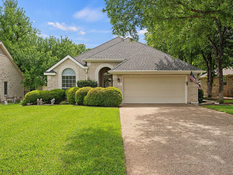 1st image of 107 Stacey Ln