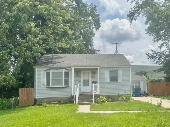 10542 Mortimer Ln, Saint Louis, MO 63134