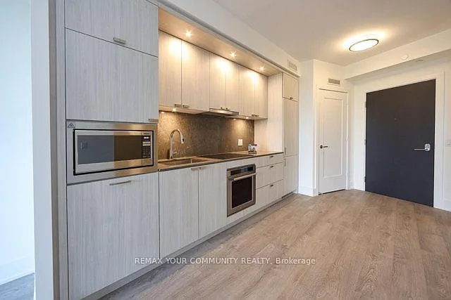 259 The Kingsway #428 — Photo 28