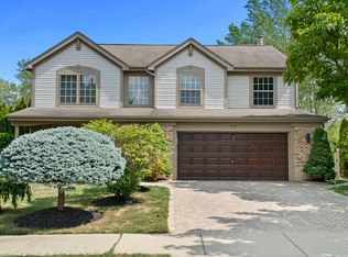 1925 Rochelle Ct, Wheeling, IL 60090