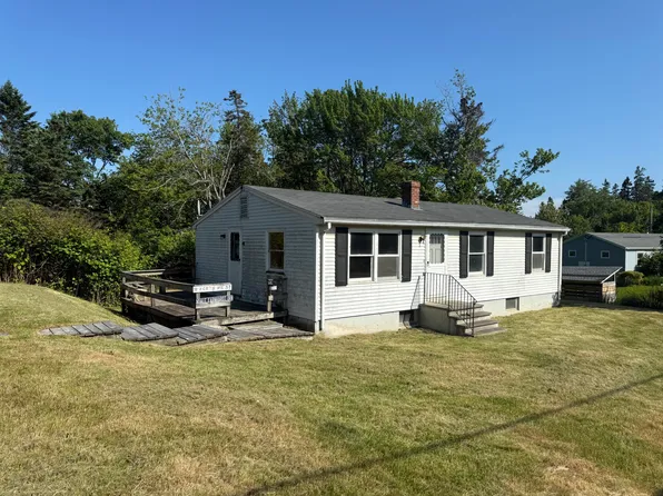 111 N Main Street, Stonington, ME 04681