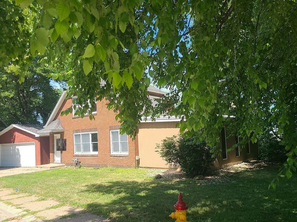 313 3rd Ave NE, Waverly, IA 50677 Zillow
