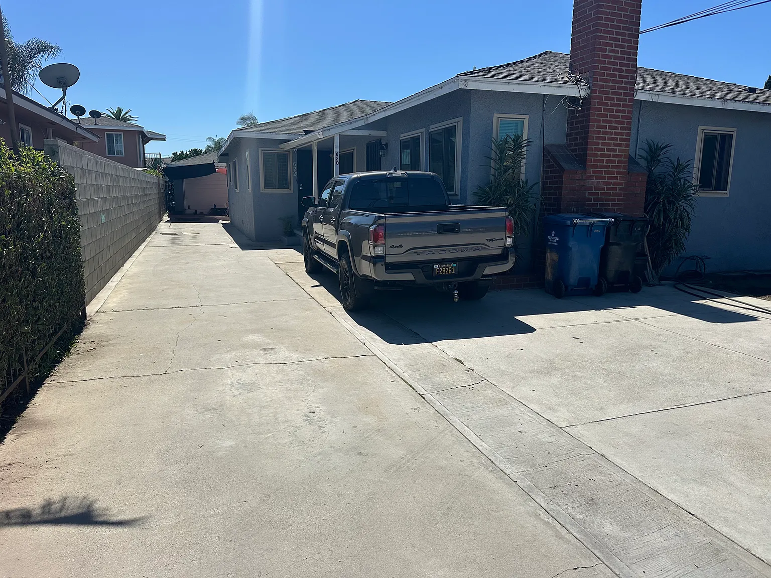 2 bed, 900 sqft, $3,000 — Photo 1