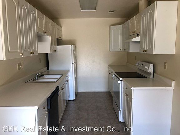 3rd image of 1021 Sibley St #B