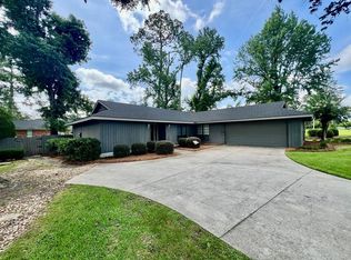 2121 Gornto Rd, Valdosta, GA 31602