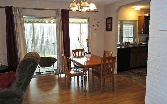 4th image of 2920 White Oak Ln