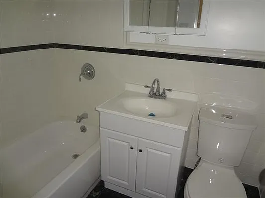 Rented by Bold New York | media 6