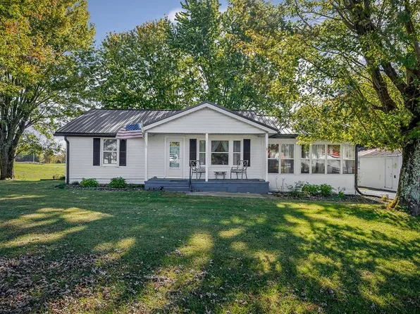 2634 Pine Grove Rd, Spencer, TN 38585