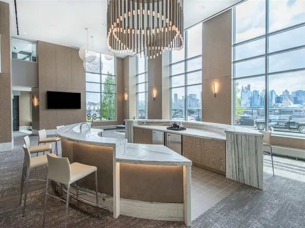 9 Avenue At Port Imperial image 38 of 47