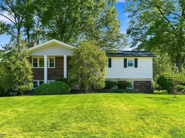56 Frances Drive, Clark Twp., NJ 07066