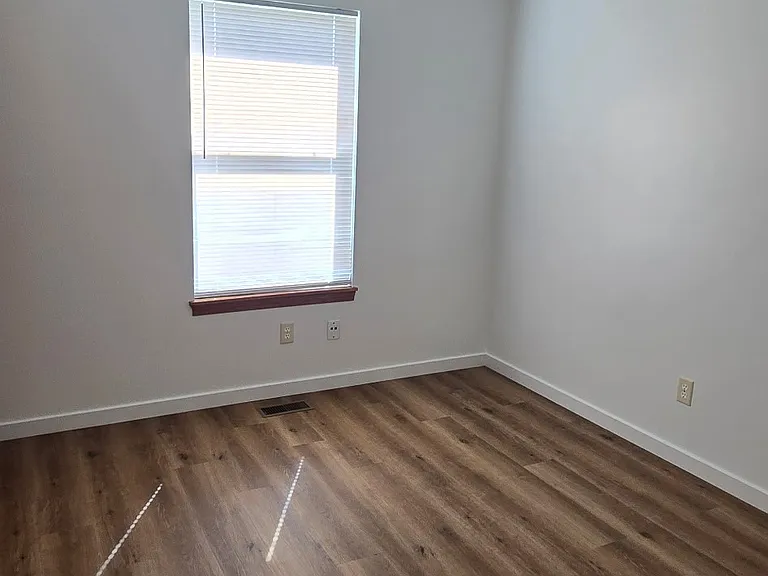 609 S Longbranch Dr — Photo 11