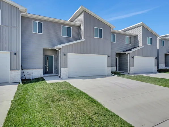 2543 W B St, Lincoln, NE 68522