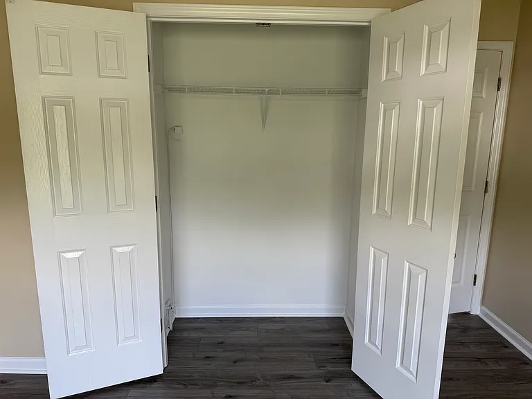 5800 Brockton Ct — Photo 14