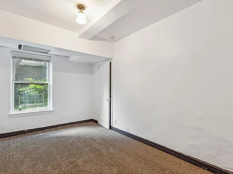 120 Glynn Ct. - FDR Seward Glynn — Photo 20