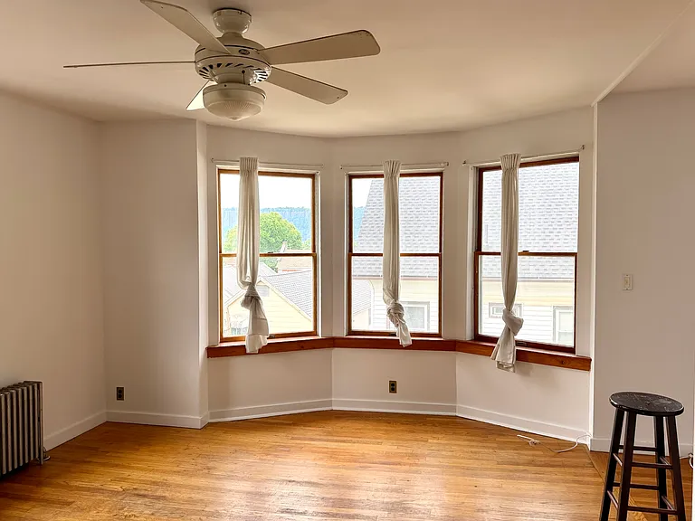 12 Villard Ave #2 — Photo 5