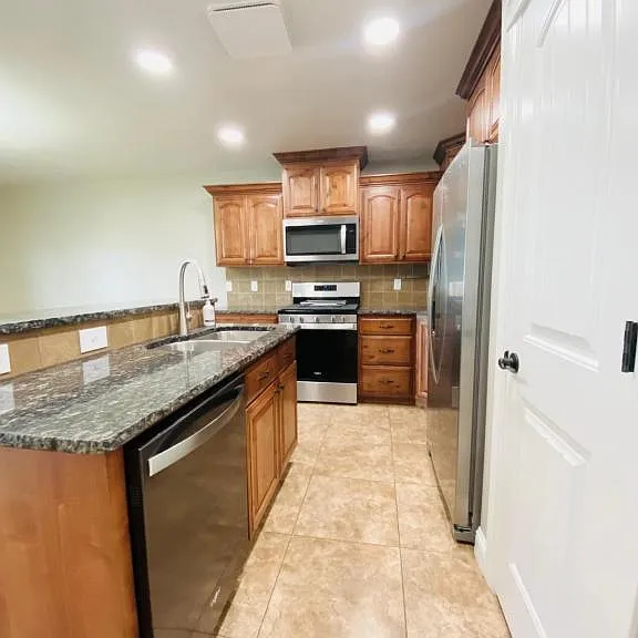 708 Emma Ct — Photo 6