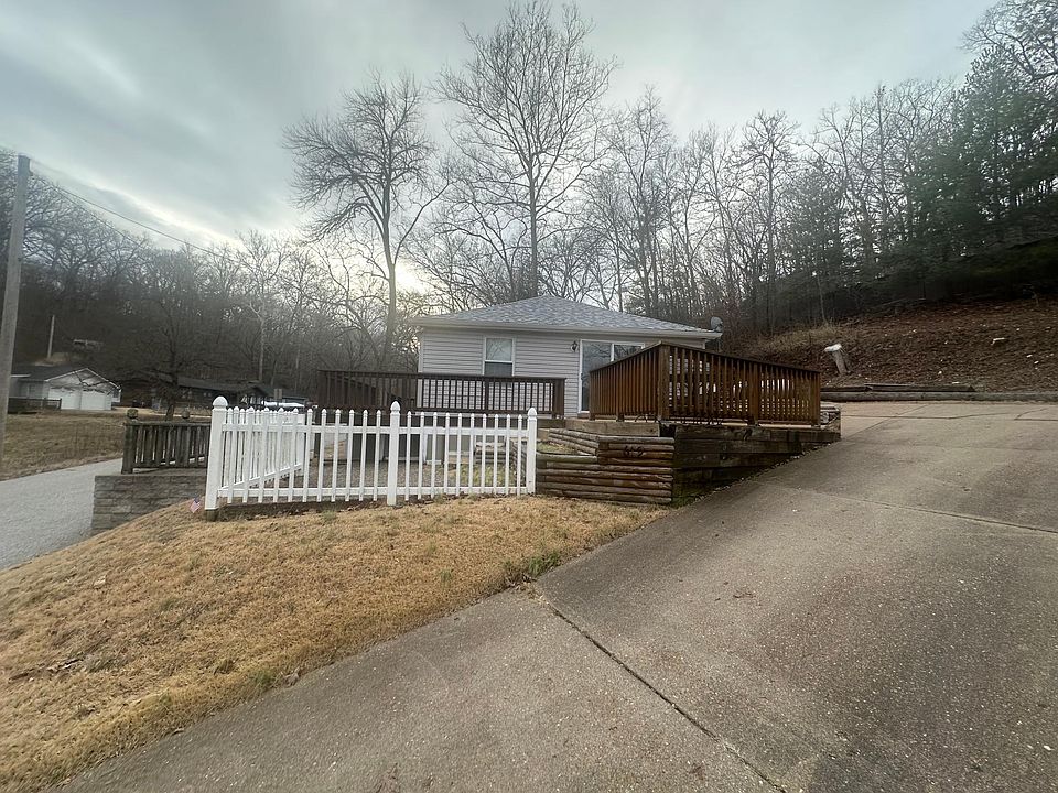 1st image of 619 W Valley Dr