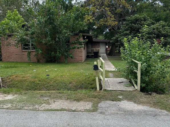 911 Fortune St, Houston, TX 77088