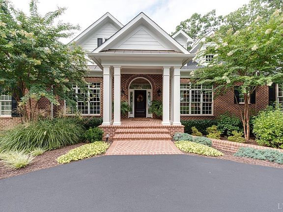 2nd image of 1057 Oak Haven Ln
