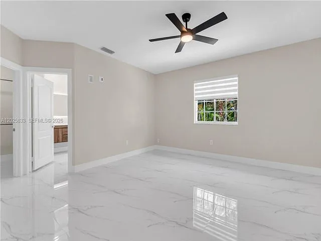 4 bed, 3.0 bath, 2312 sqft, $5,500 — Photo 3