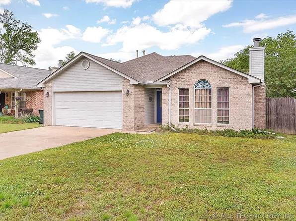 121 E Burnham Ave, Sapulpa, OK 74066