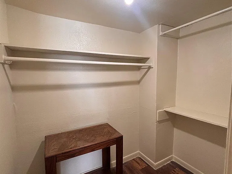 2110 Wilcrest Dr #123 — Photo 15