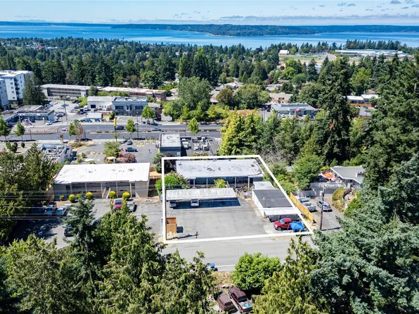 22707 S 30th Avenue, Des Moines, WA 98198