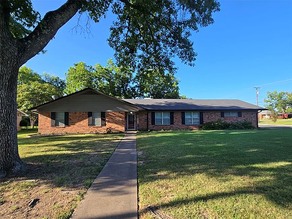 2nd image of 1428 Doris Dr