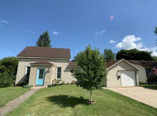 521 E Main St, Boyne City, MI 49712