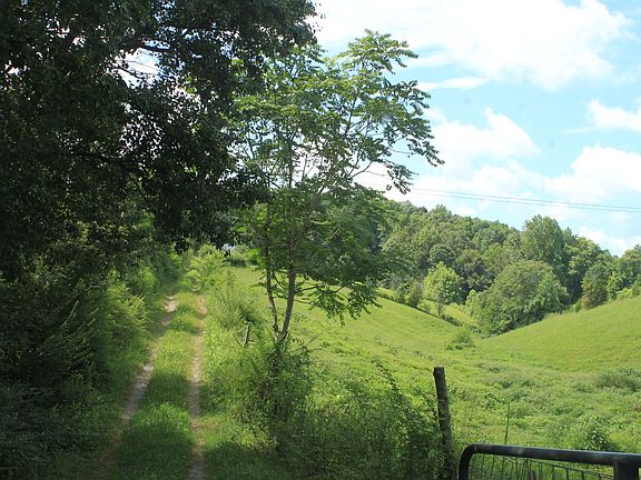 4th image of 2 Old Mill Hill Rd