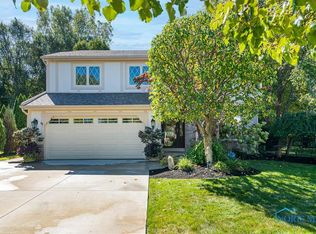 7055 Wexford Hill Ln, Holland, OH 43528