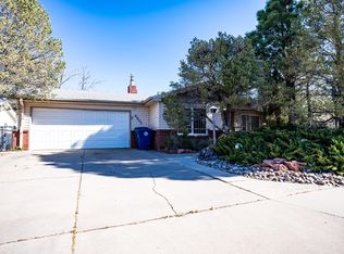 8805 Las Camas Rd NE, Albuquerque, NM 87111