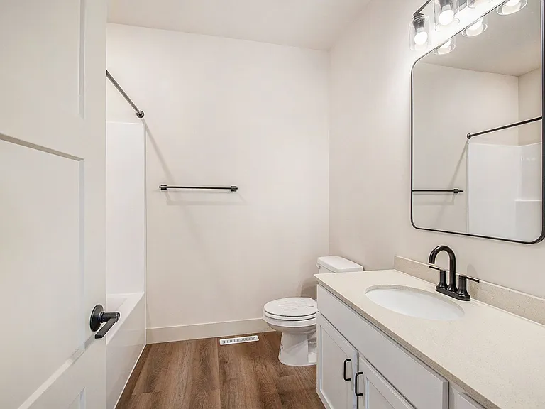 The Revere Townhomes — Photo 13