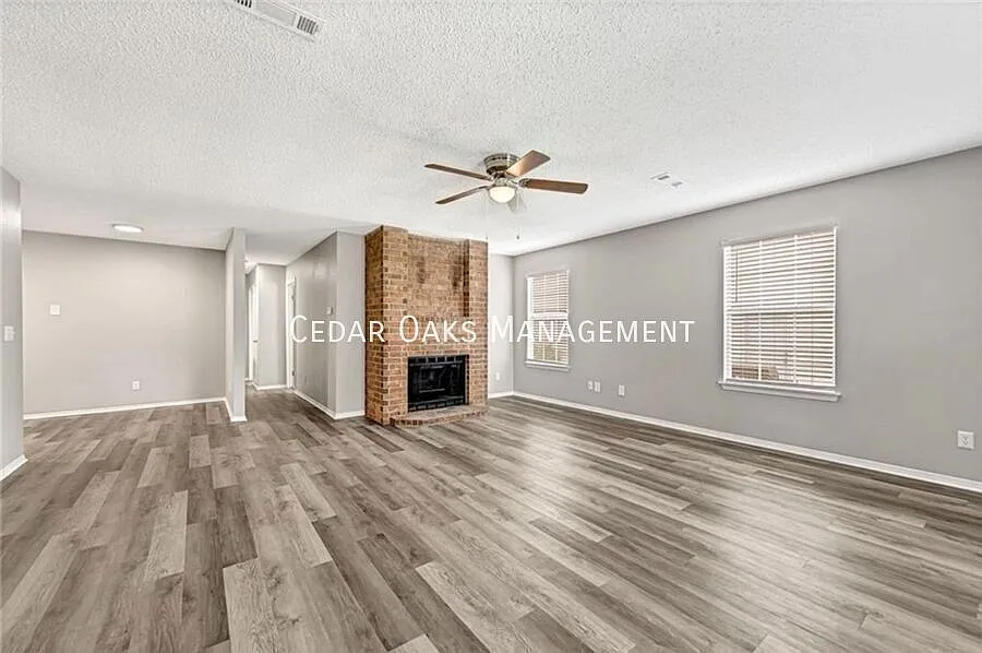 4363 W Thrasher Dr
