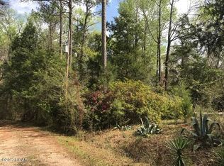 3937 Missouri Rd, Marianna, FL 32446