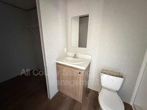 5th image of 129 SE Perfect Ct