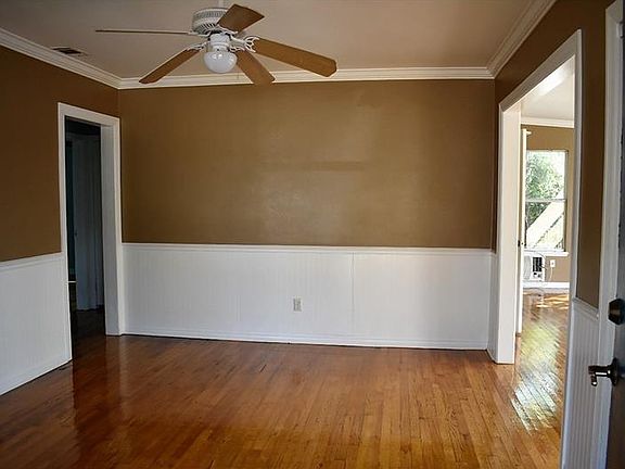 3rd image of 504 W Warner Cir