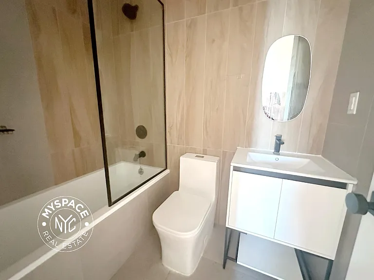 1520 Saint Johns Pl #5 — Photo 5
