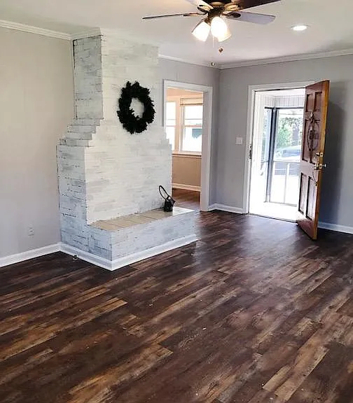 425 Rogers Ave — Photo 5