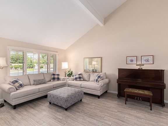 4th image of 2239 W Lobo Cir