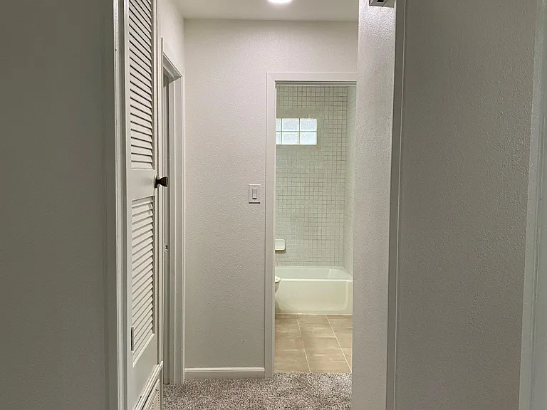 7211 Southwind Dr — Photo 12